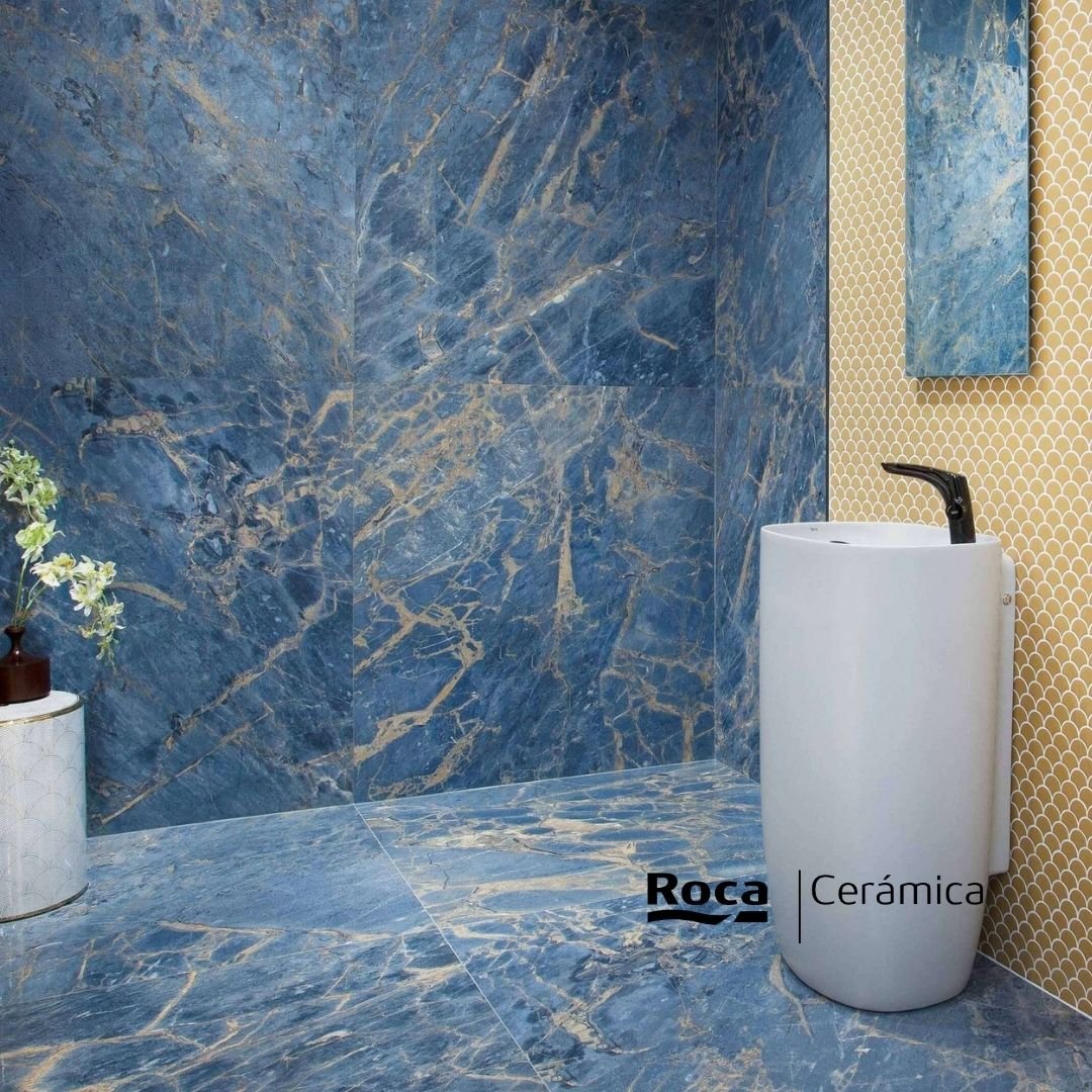 Série Marble Nouveau Roca Cerámica em porcelanato elegante com brilho intenso